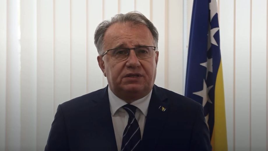 Pismo prodavačice koja će morati raditi 2. januara: Bez čega se, draga vlado, ne može živjeti dva dana?